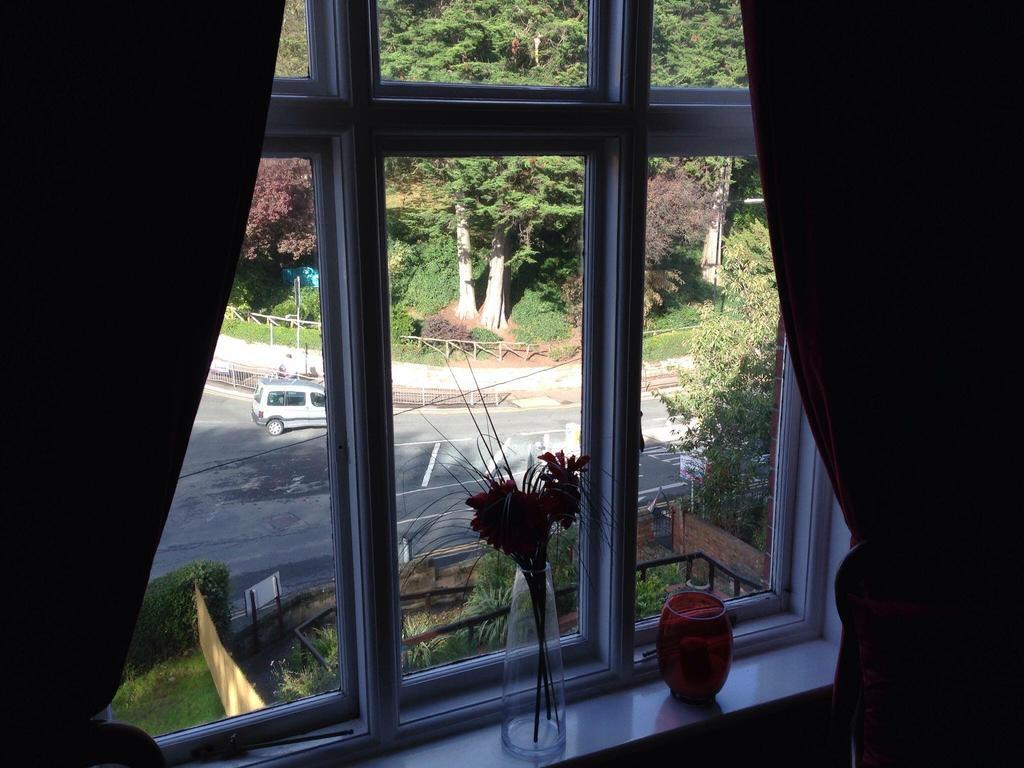 Bed and Breakfast The Grove Whitby Exterior foto